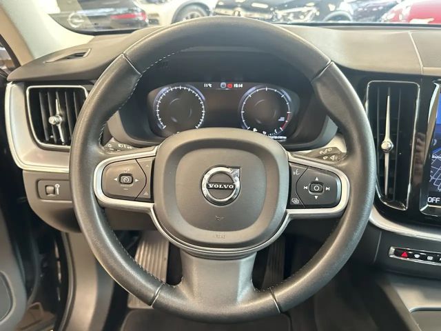 Volvo XC60 Momentum