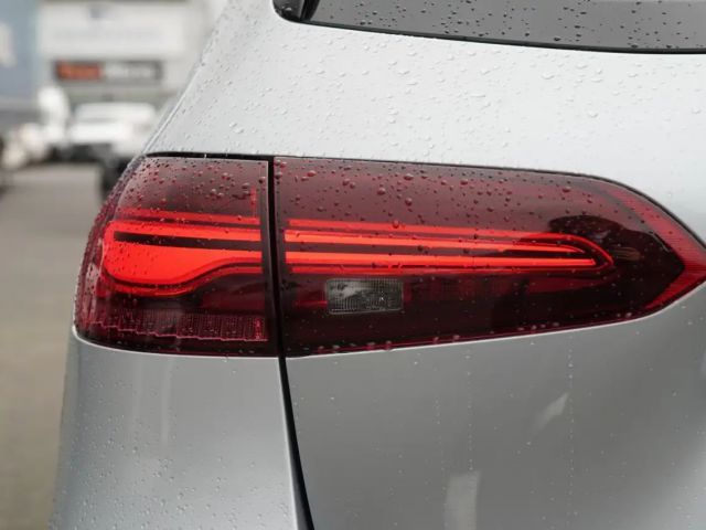 Mercedes-Benz B 180 Progressive