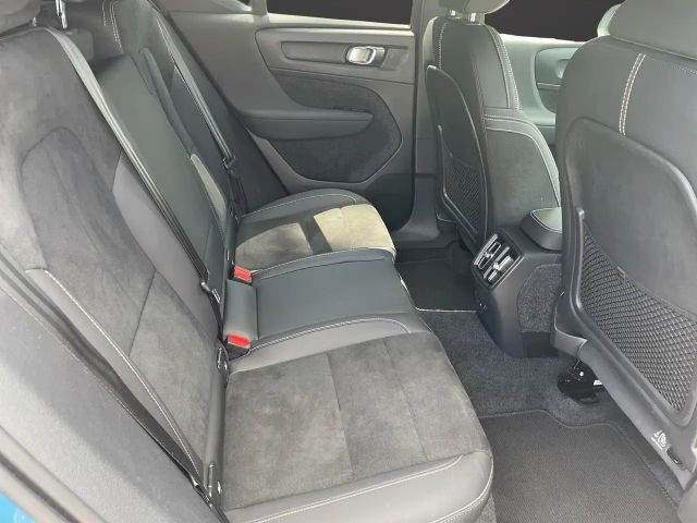 Volvo XC40 AWD Plus Recharge Twin Engine