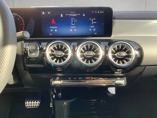 Mercedes-Benz CLA 200 CLA