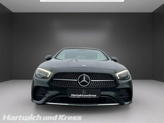 Mercedes-Benz E 300 AMG Line Cabriolet E 300 e