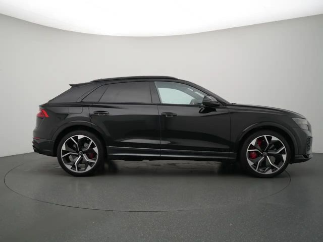 Audi RS Q8 Quattro