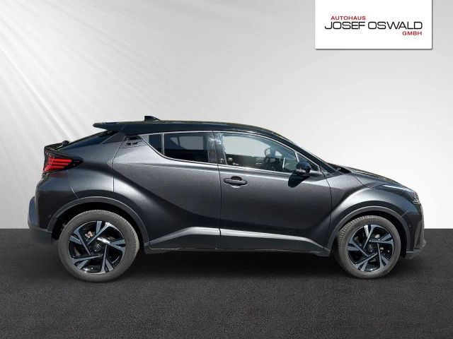 Toyota C-HR Hybride Team D