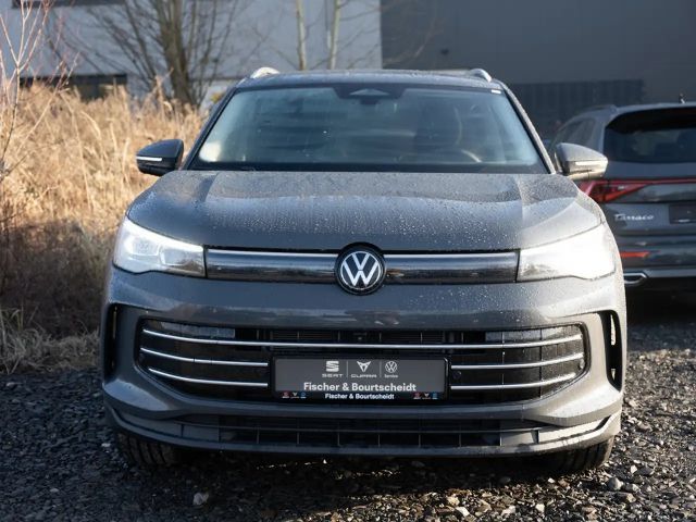 Volkswagen Tiguan 1.5 eTSI Elegance Elegance