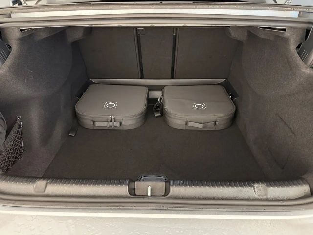 Mercedes-Benz EQE 300 Sedan