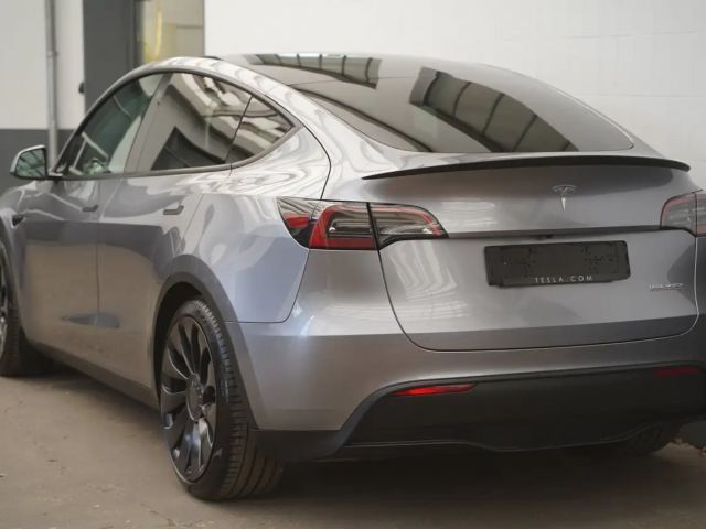 Tesla Model Y Performance