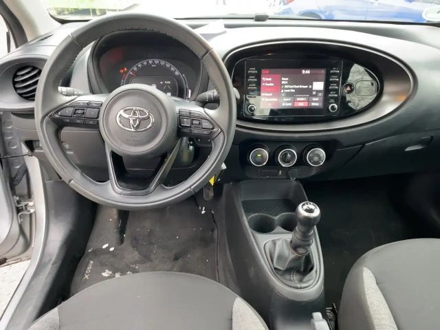 Toyota Aygo 1.0 VVT-i Hatchback Play
