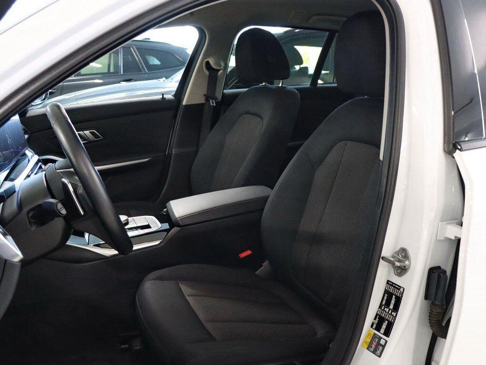 BMW 320 320e Touring