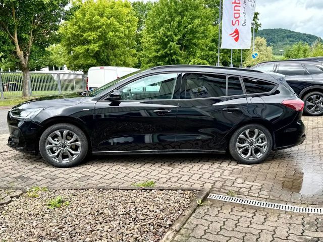Ford Focus ST Line Wagon