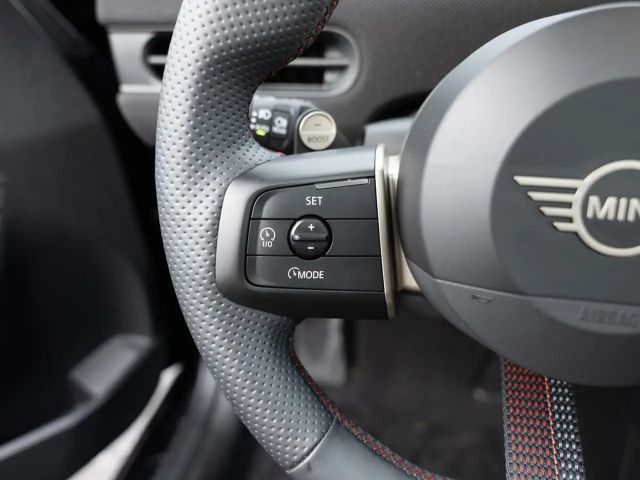 MINI Cooper John Cooper Works