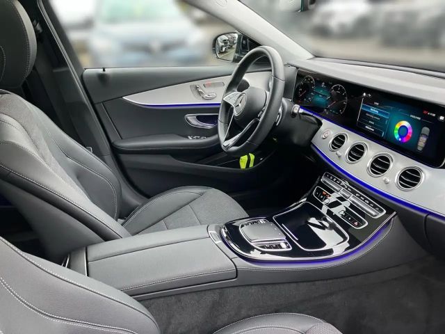 Mercedes-Benz E 220 AMG Line E 220 d Estate