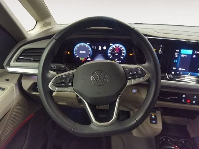 Volkswagen Multivan 2.0 TSI DSG Lang Life T7