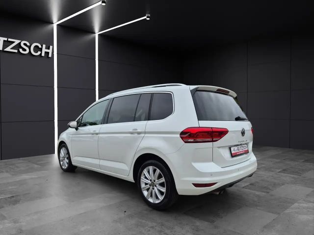 Volkswagen Touran DSG Highline