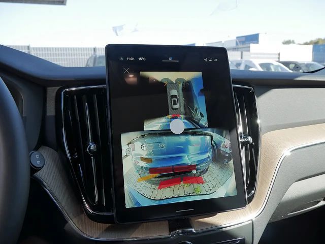 Volvo XC60 AWD Dark Plus