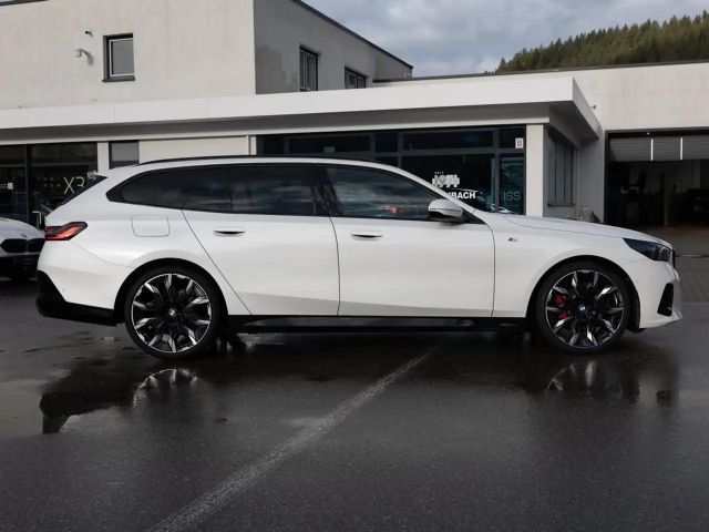 BMW 520 520d M-Sport Touring