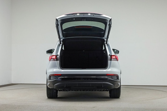 Audi Q4 e-tron SUV 45 e-tron Audi Q4 e-tron