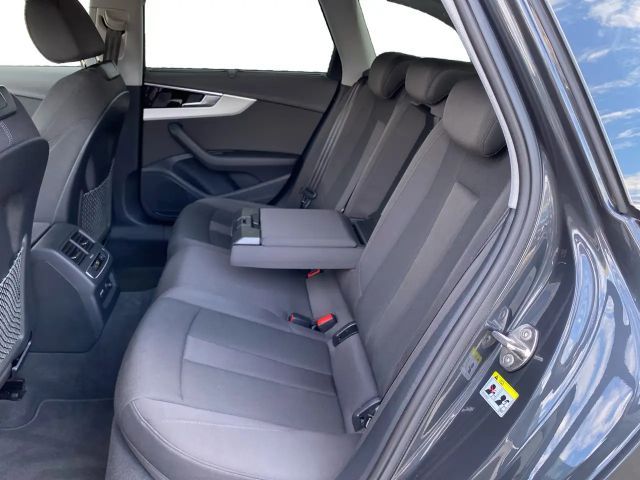 Audi A4 35 TDI S-Tronic