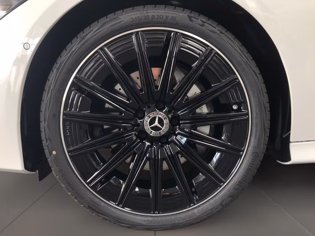 Mercedes-Benz CLE 300 4MATIC AMG Line