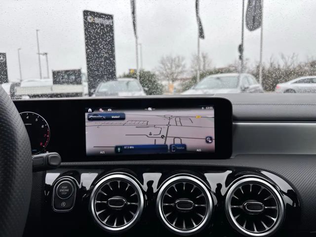 Mercedes-Benz A 200 AMG Line