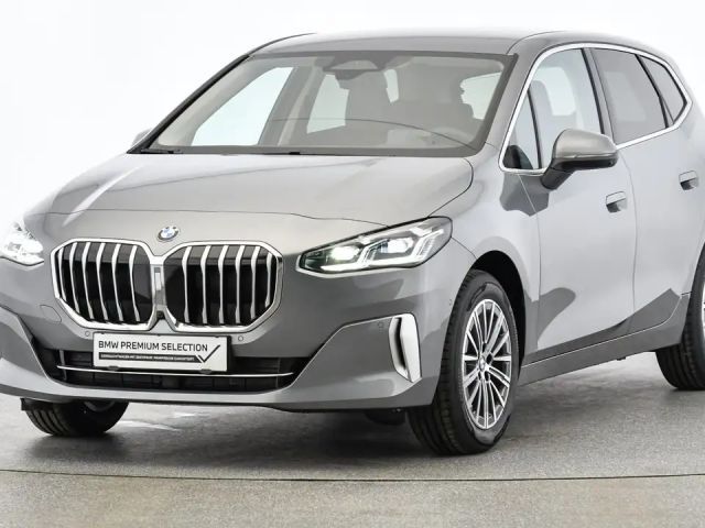 BMW 218 218d Active Tourer Luxury Line Sedan
