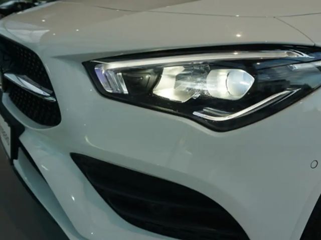 Mercedes-Benz CLA 250 AUTOMATIK+LEDER+NAVI+LED+DIGITALER TACHO