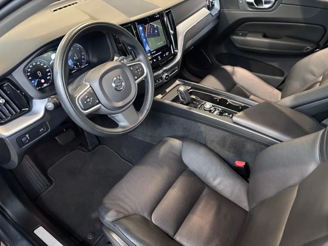 Volvo XC60 Momentum
