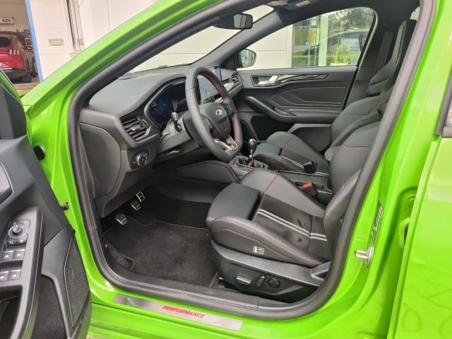 Ford Focus EcoBoost ST Line