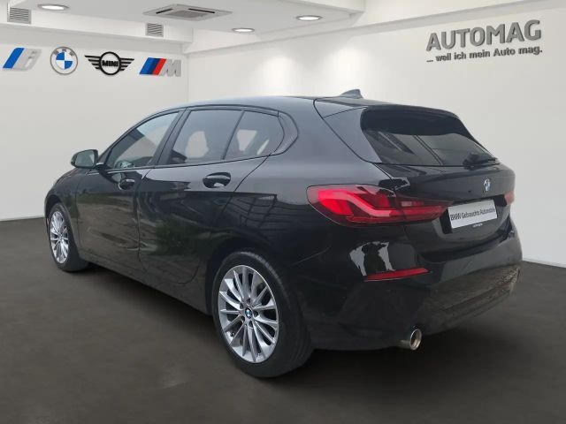 BMW 118 118i Sedan