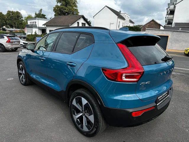 Volvo XC40 Dark Plus