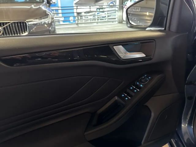 Ford Focus EcoBoost ST Line Wagon