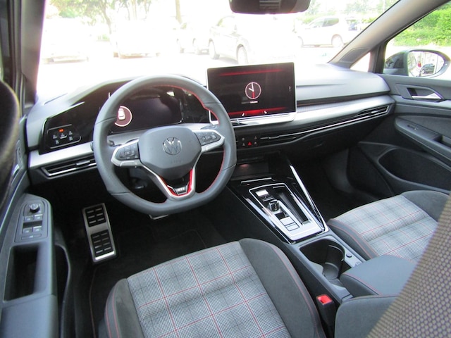 Volkswagen Golf 2.0 TDI DSG IQ.Drive