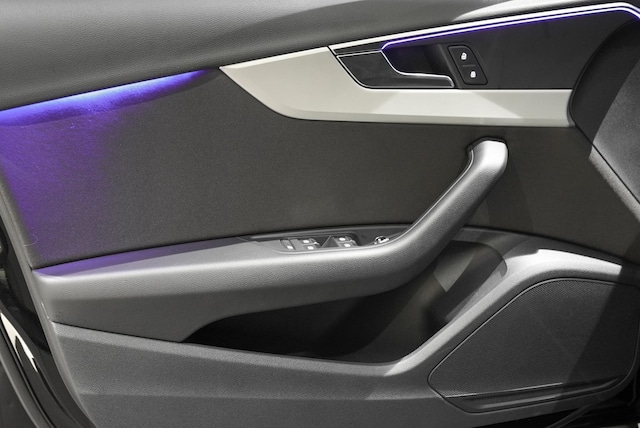 Audi A4 35 TFSI Avant S-Tronic