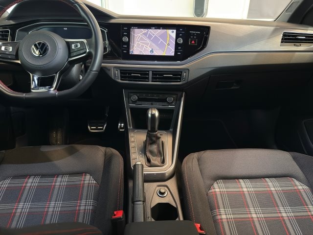 Volkswagen Polo 2.0 TSI