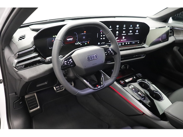 Audi A6 Avant Quattro S-Tronic