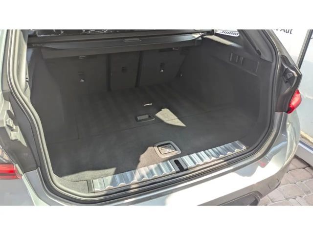 BMW 330 330i M-Sport Touring xDrive