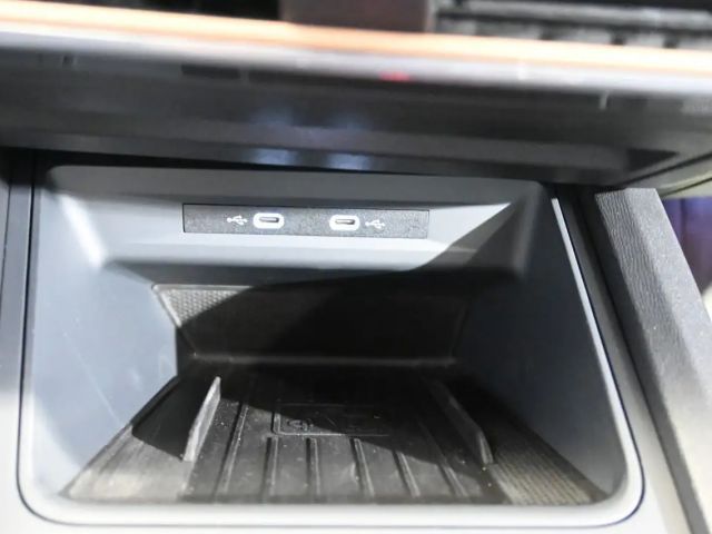 Cupra Leon DSG e-Hybrid