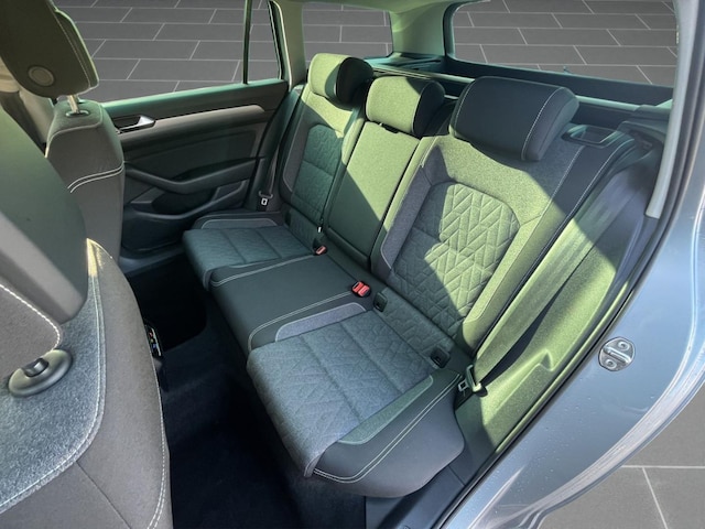 Volkswagen Passat 1.5 TSI Business DSG Variant