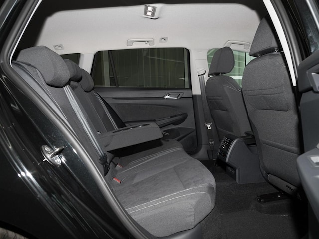 Volkswagen Golf 2.0 TDI DSG Style Variant