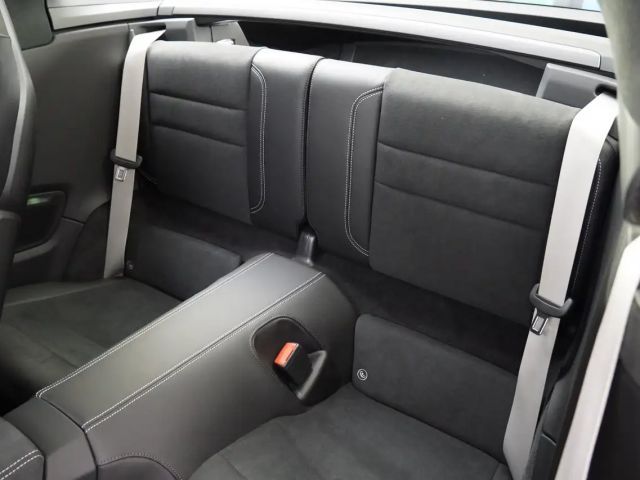 Porsche 992 4 Cabrio GTS Targa