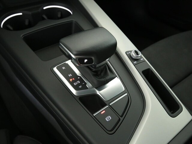 Audi A4 40 TFSI Avant S-Tronic