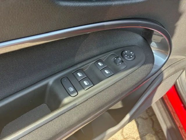 Fiat 600e Elektro (RED) 54 kWh