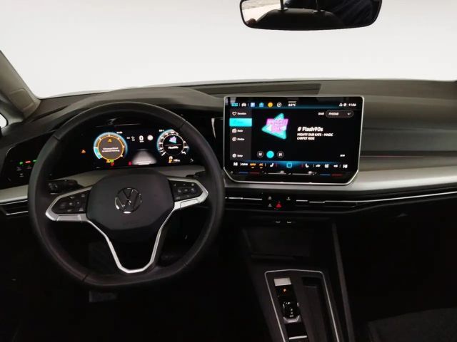 Volkswagen Golf Business DSG Variant