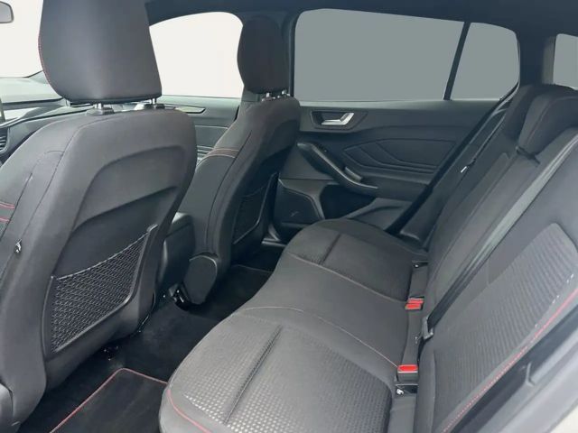 Ford Focus EcoBoost ST Line Wagon