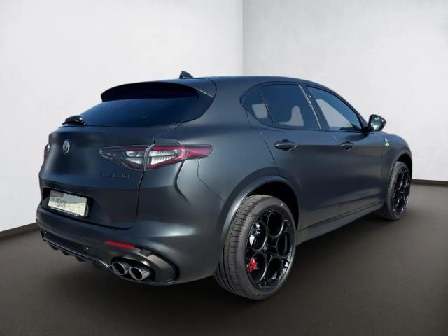 Alfa Romeo Stelvio Q4 Quadrifoglio Turbo