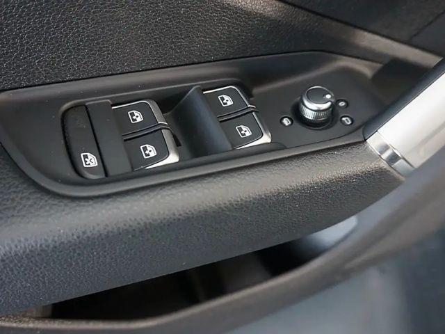 Audi Q2 30 TFSI S-Line Sport