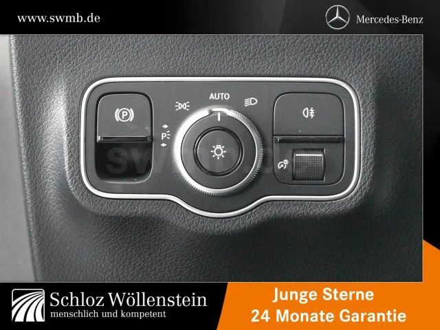 Mercedes-Benz B 180 Progressive