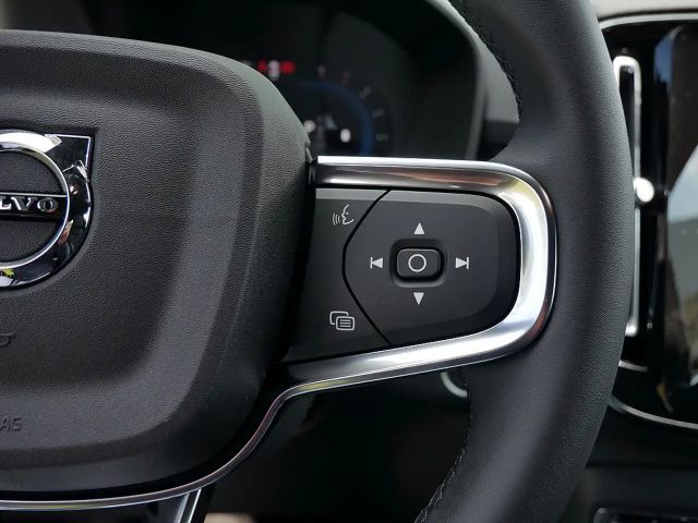 Volvo XC40 Dark Plus