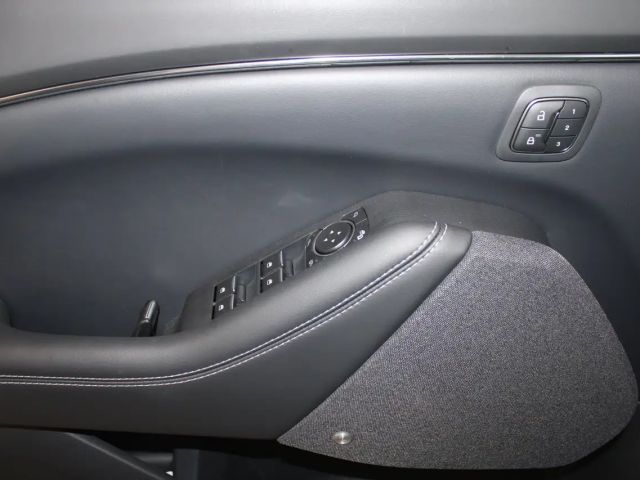 Ford Mustang Mach-E 99 kWh Top Ausstattung + Panoramadach