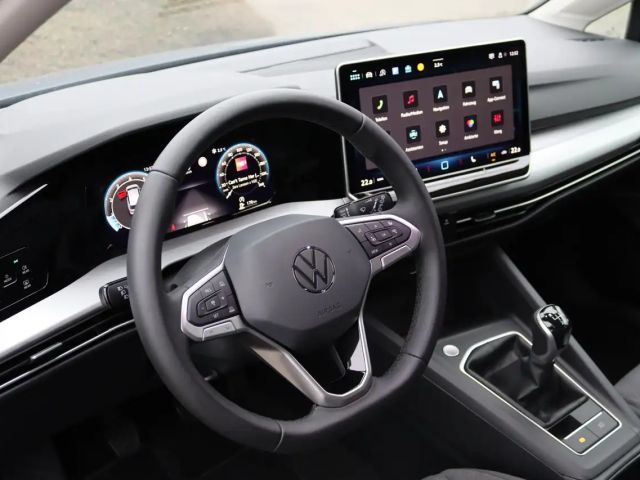 Volkswagen Golf 1.5 TSI Life Variant