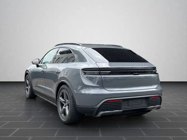Porsche Macan 4